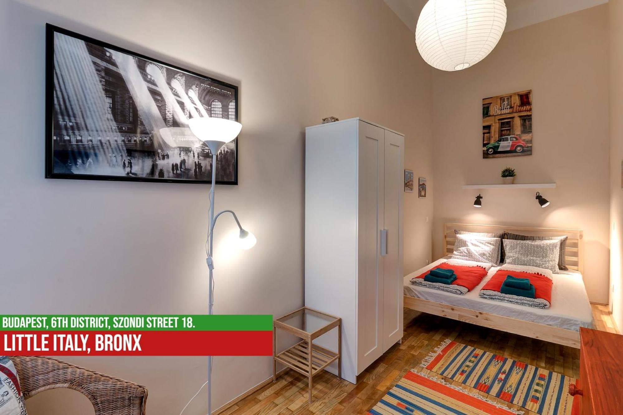 Little Italy Bronx Apartment Budapest Eksteriør bilde